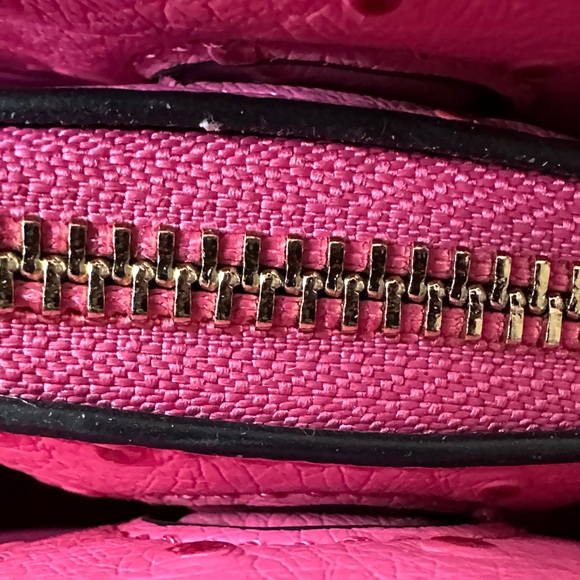 Multiple color bag charm Bag not included. - Picture 9 of 15